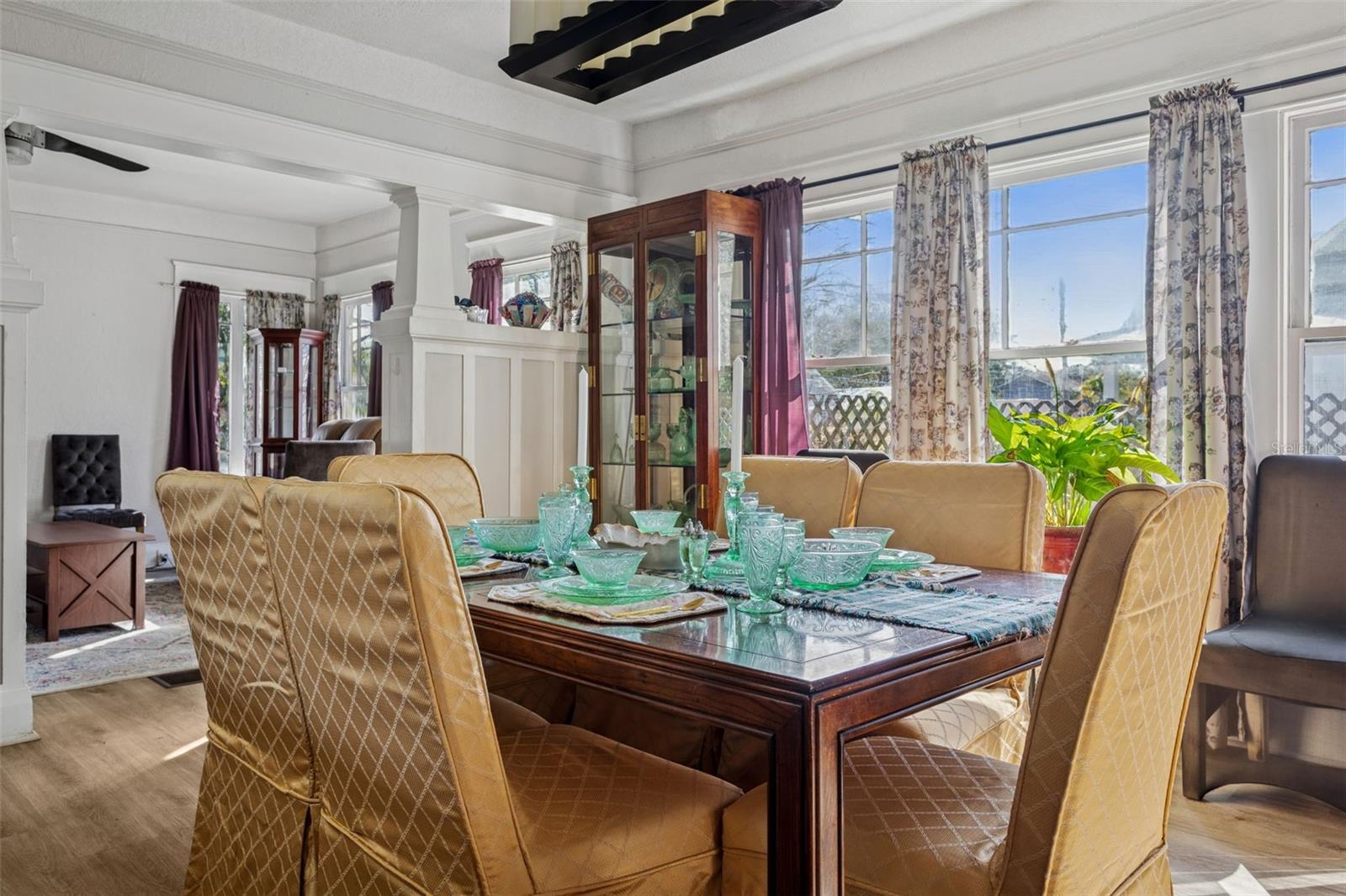 1018 E COLUMBUS DRIVE