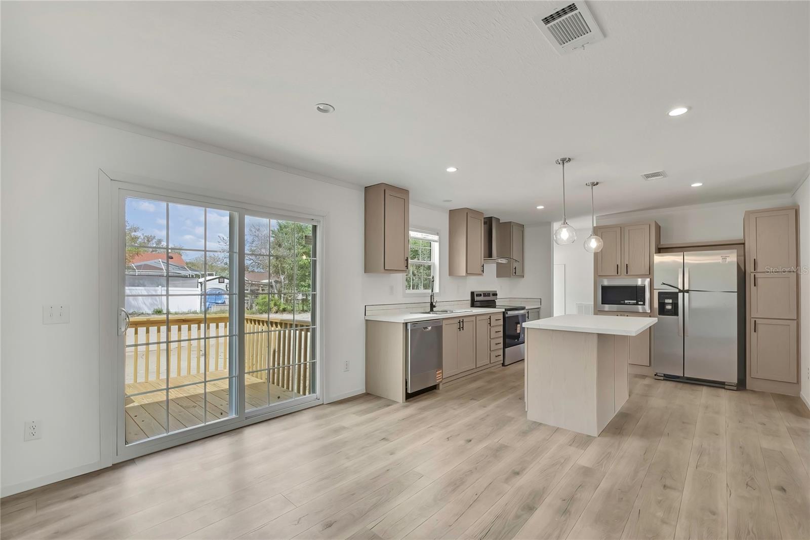 LUCKY HILLS UNREC SUB - Residential