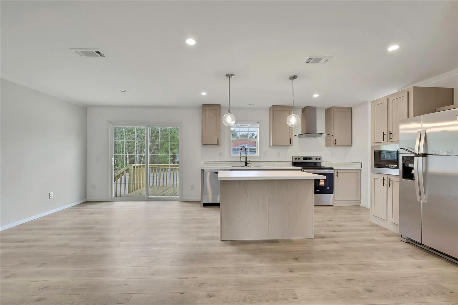 LUCKY HILLS UNREC SUB - Residential