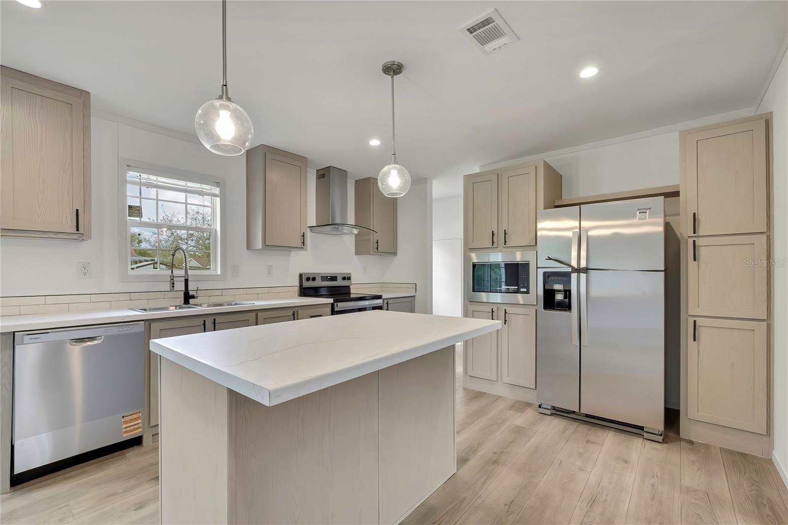 LUCKY HILLS UNREC SUB - Residential