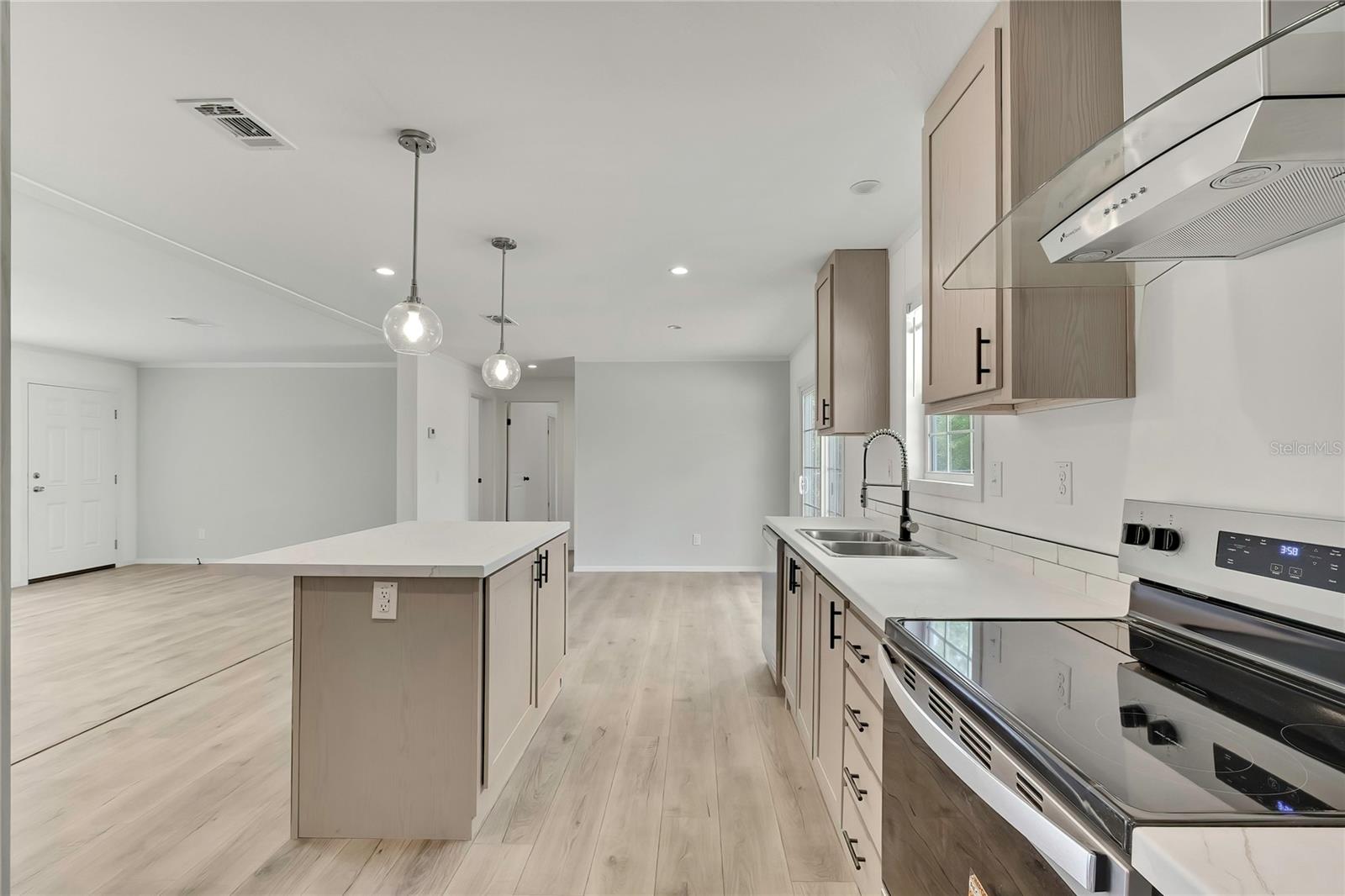 LUCKY HILLS UNREC SUB - Residential