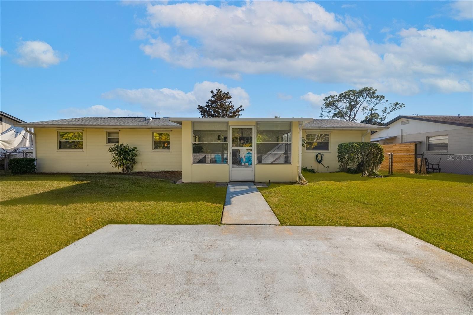 LANTERN PARK UNITS 01 & 02 - Residential