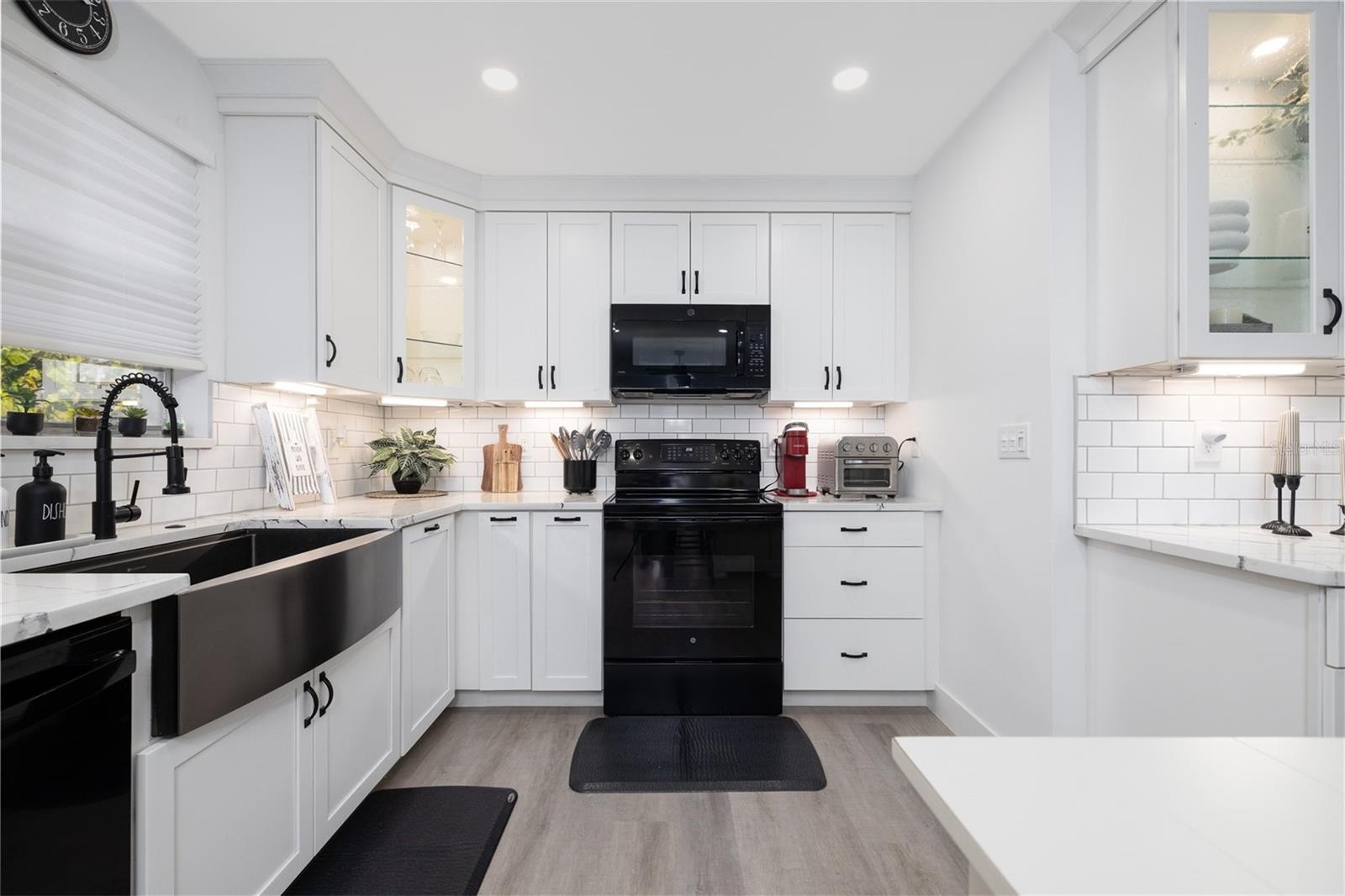 LANTERN PARK UNITS 01 & 02 - Residential