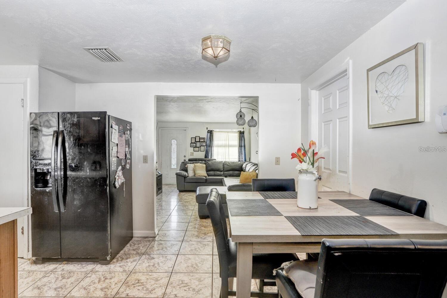 4833 ASHLAND DRIVE