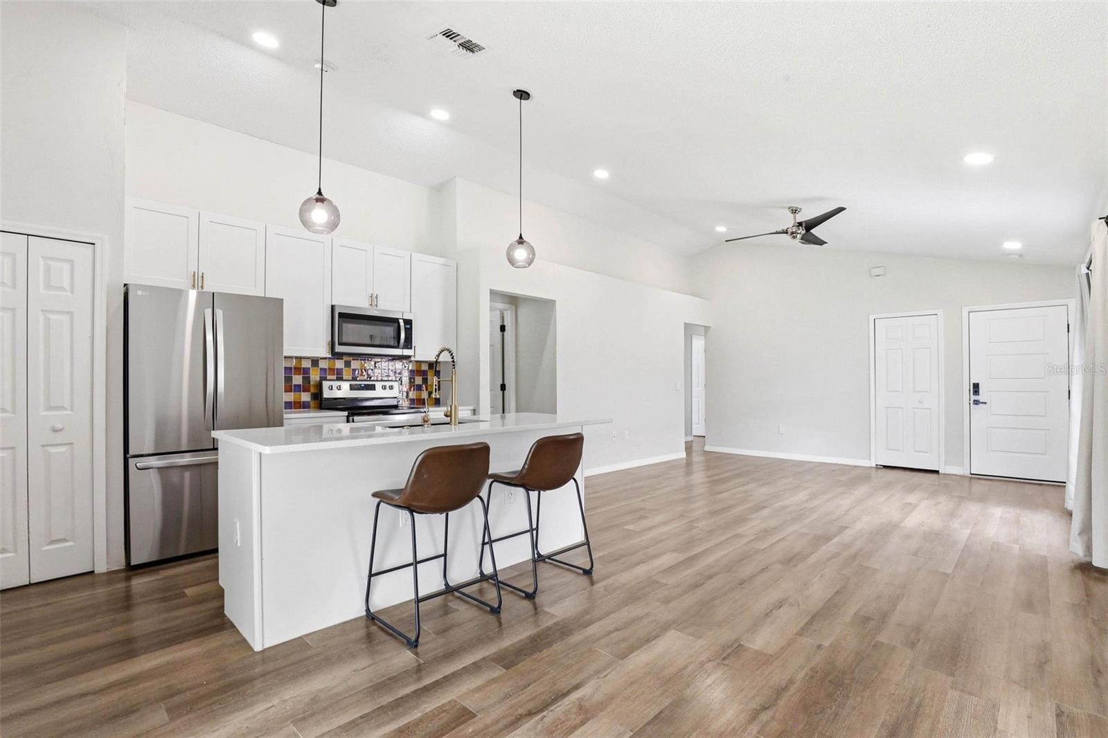 PINE RIDGE - Residential