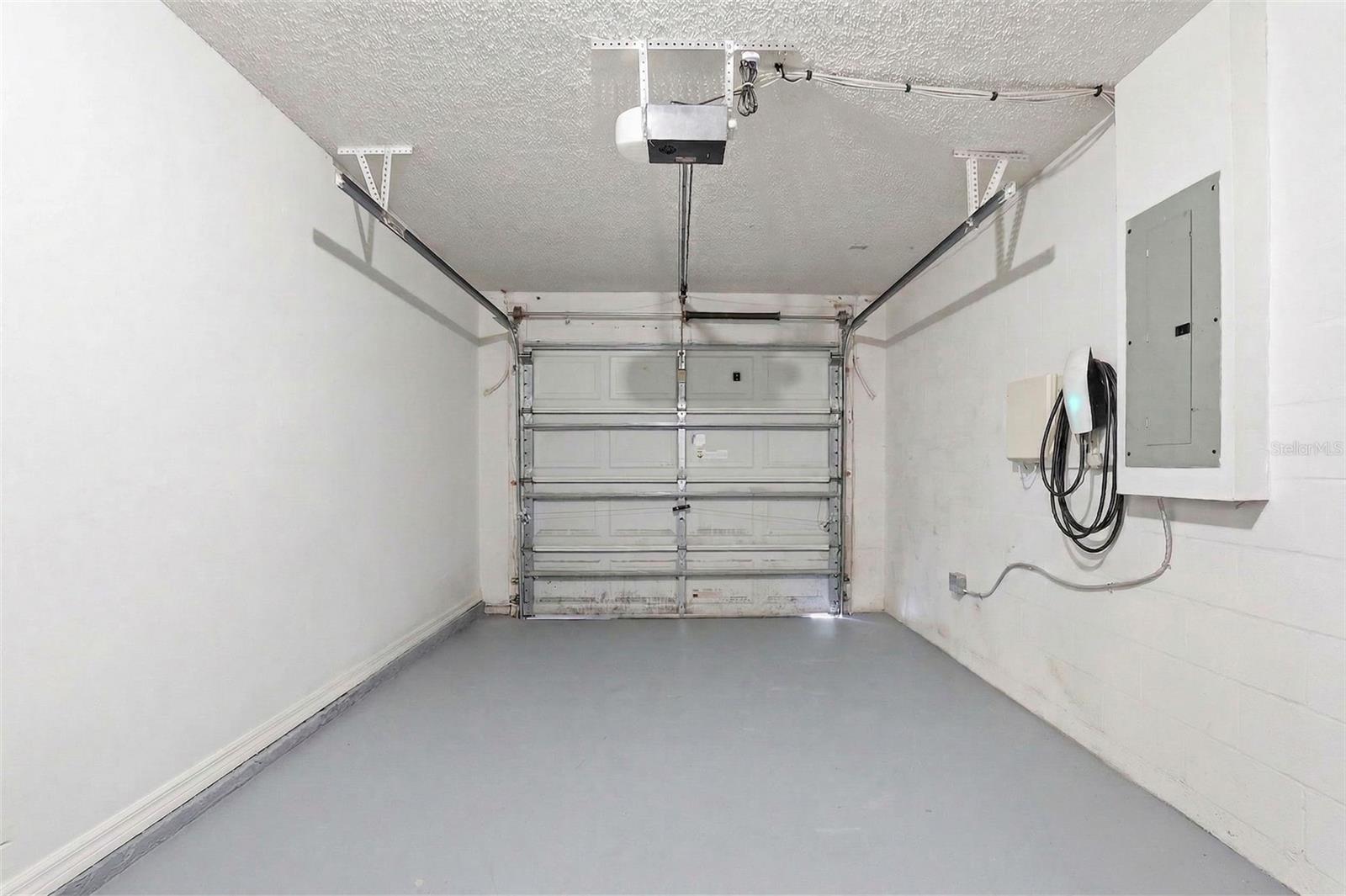 PINE RIDGE - Residential