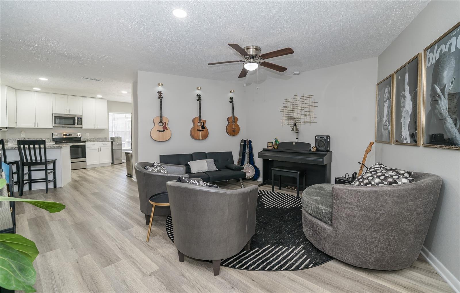 FOREST LAKE ESTATES - Residential