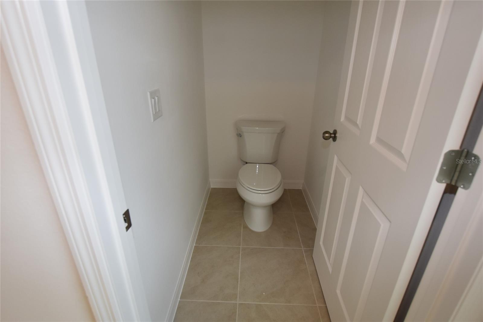 TRINITY LAKES PHASE 4 - Residential Lease