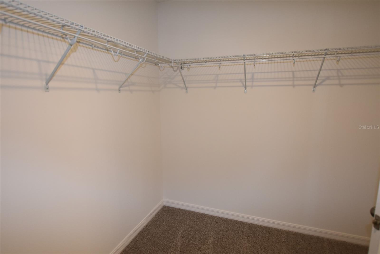 TRINITY LAKES PHASE 4 - Residential Lease