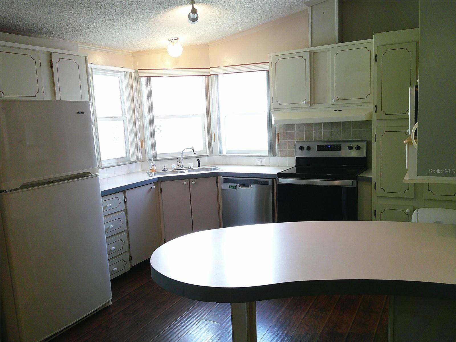 34145 BROWN BAYOU
