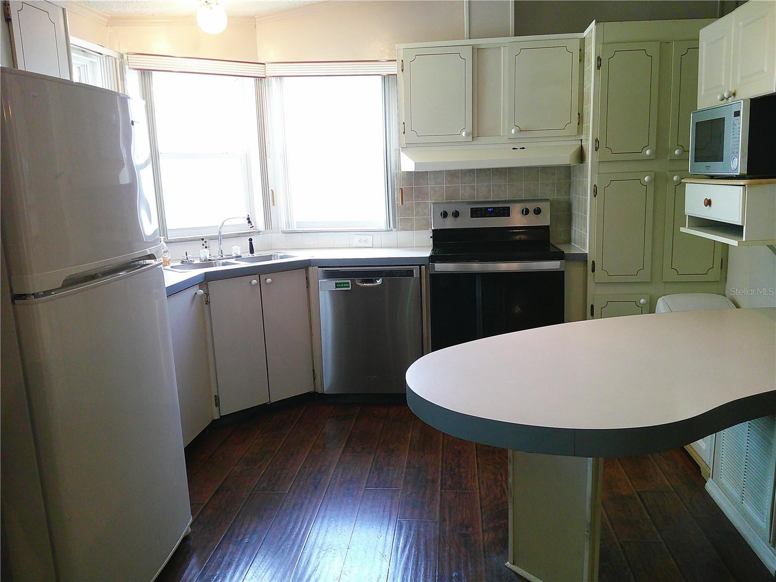 34145 BROWN BAYOU