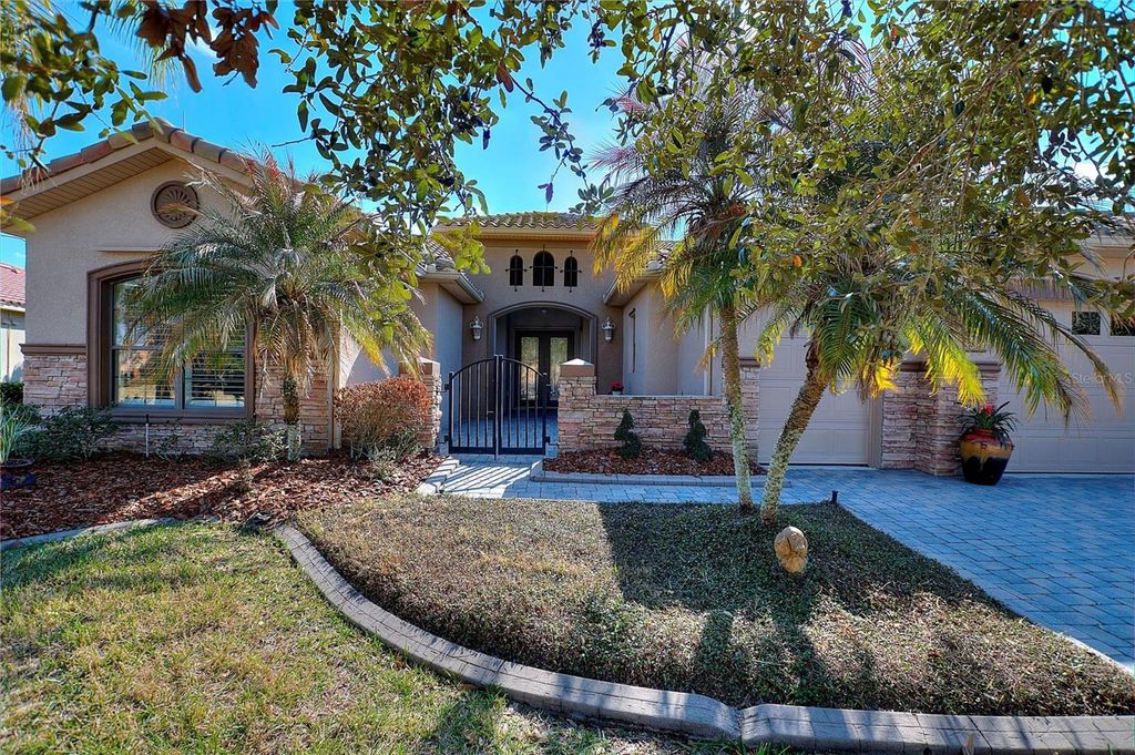 Photo of 927 San Raphael Street, Poinciana, FL 34759 (MLS # S5143918)