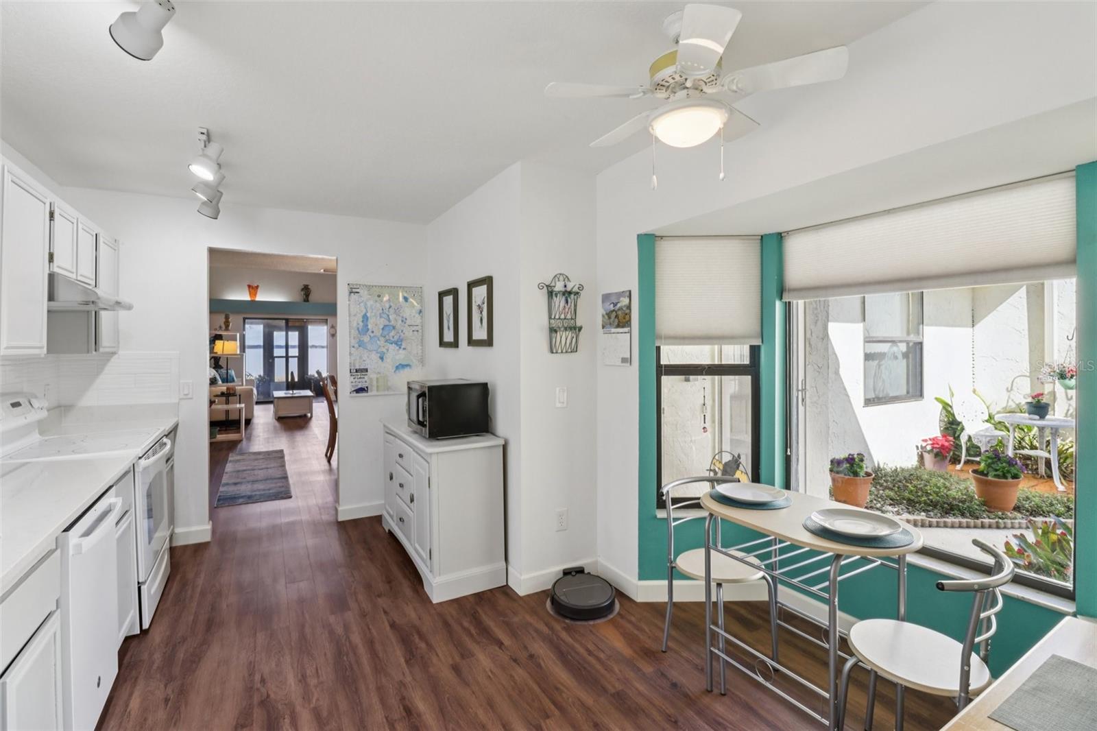 TAVARES CYPRESS COVE CONDO - Residential