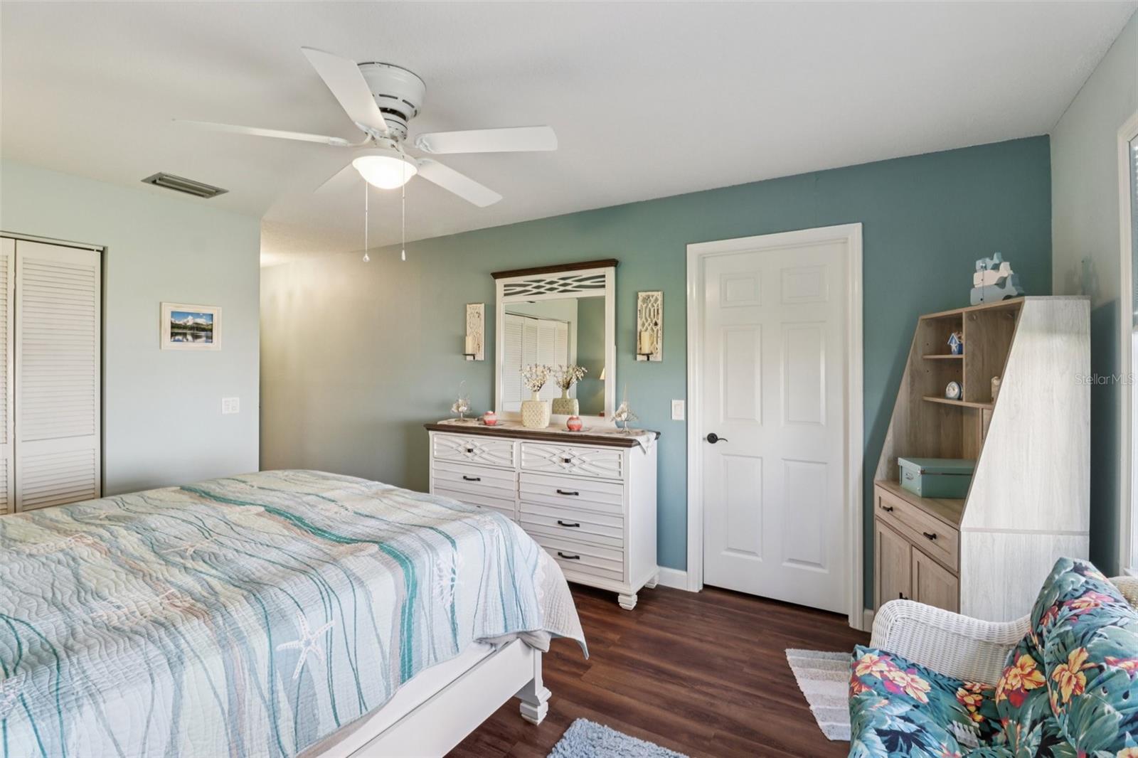 TAVARES CYPRESS COVE CONDO - Residential