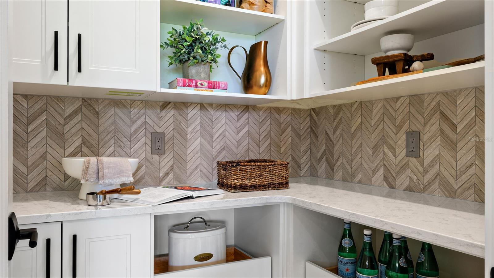 RESERVE AT VICTORIA - Residential