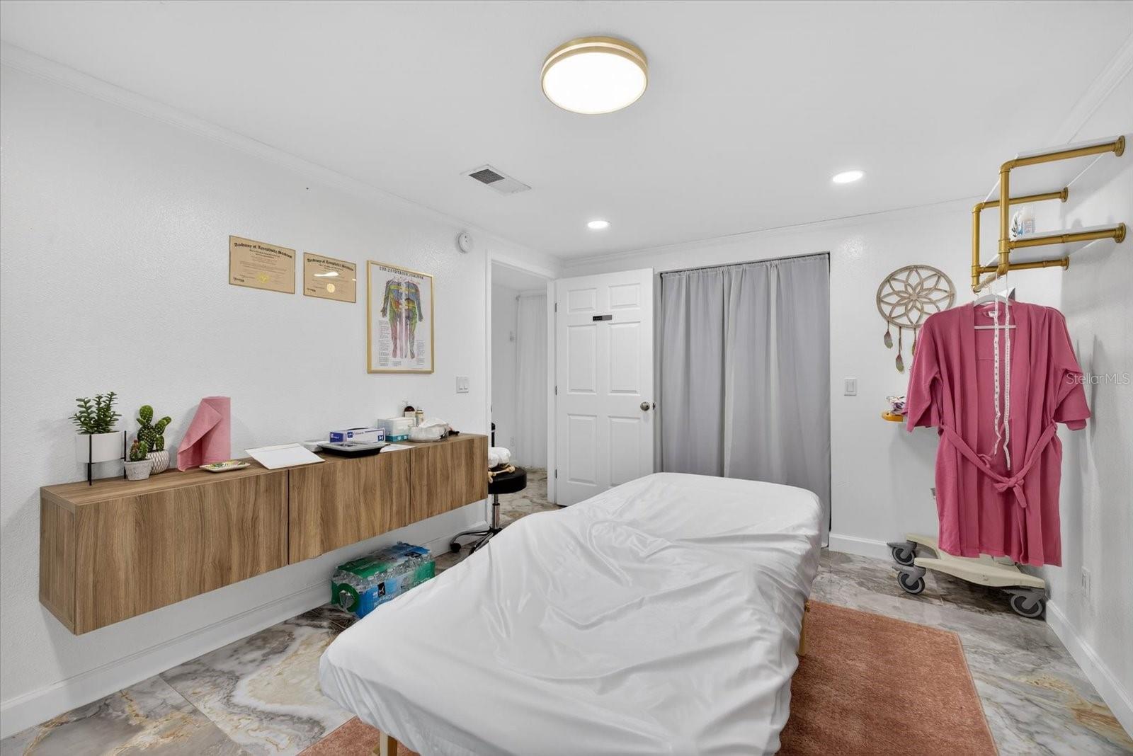 UNPLATTED - Residential