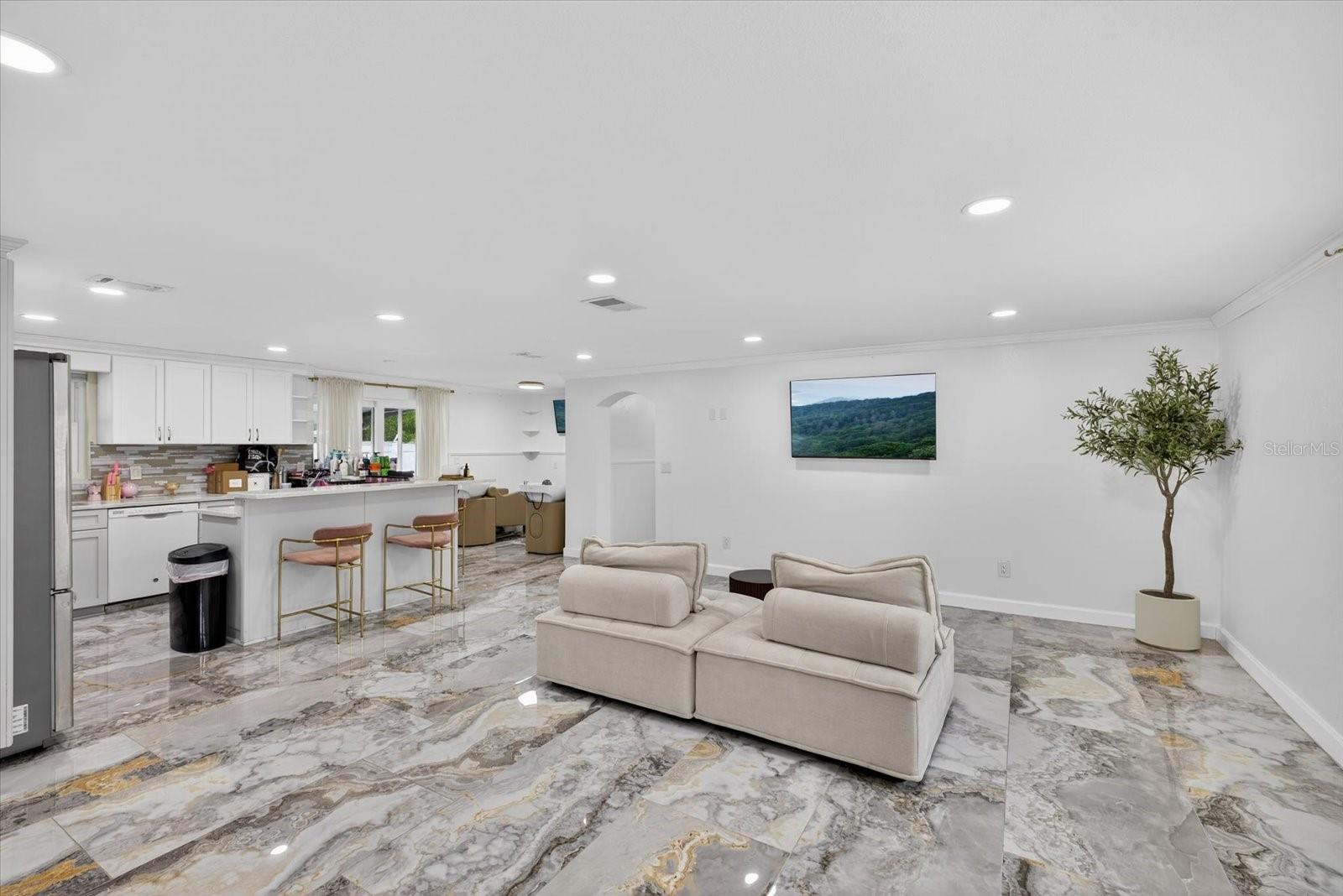 UNPLATTED - Residential