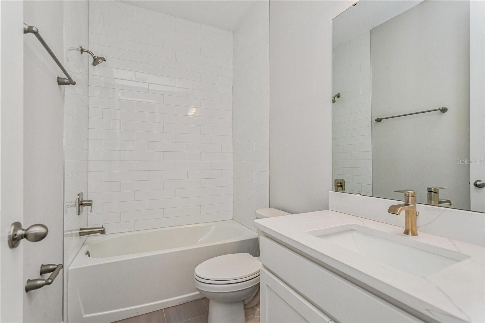 LAUREATE PK PH 1 PCL N-2 - Residential