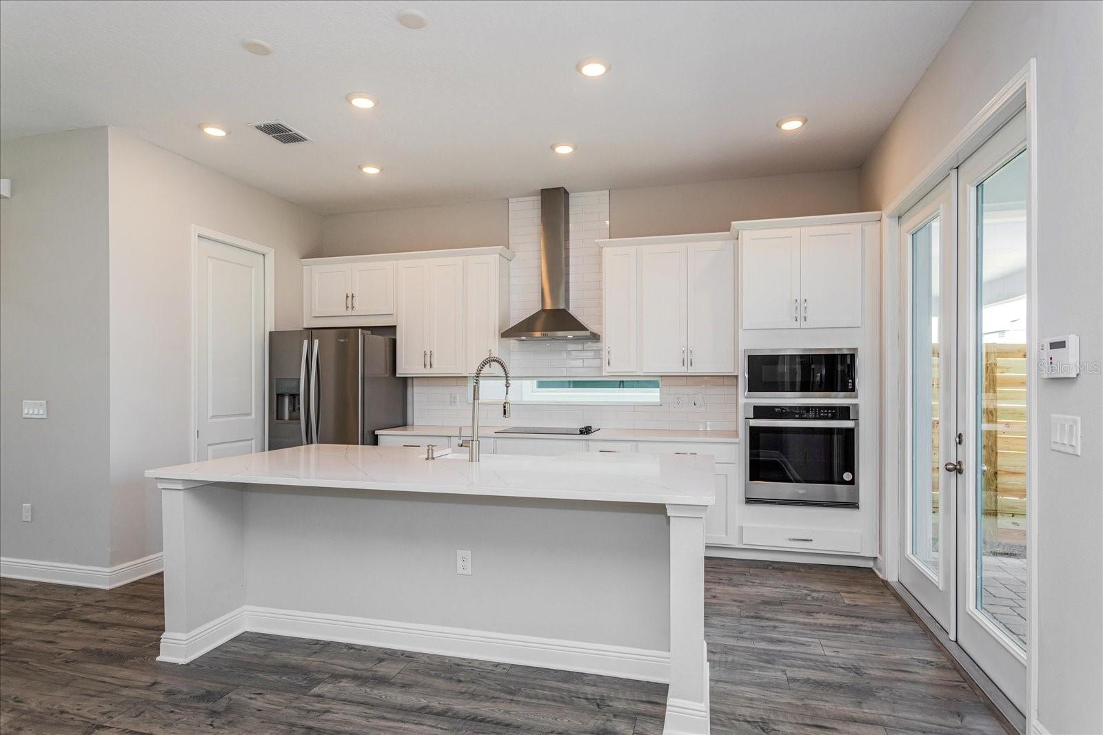 LAUREATE PK PH 1 PCL N-2 - Residential