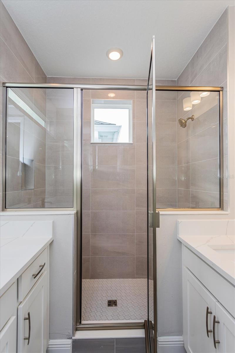 LAUREATE PK PH 1 PCL N-2 - Residential