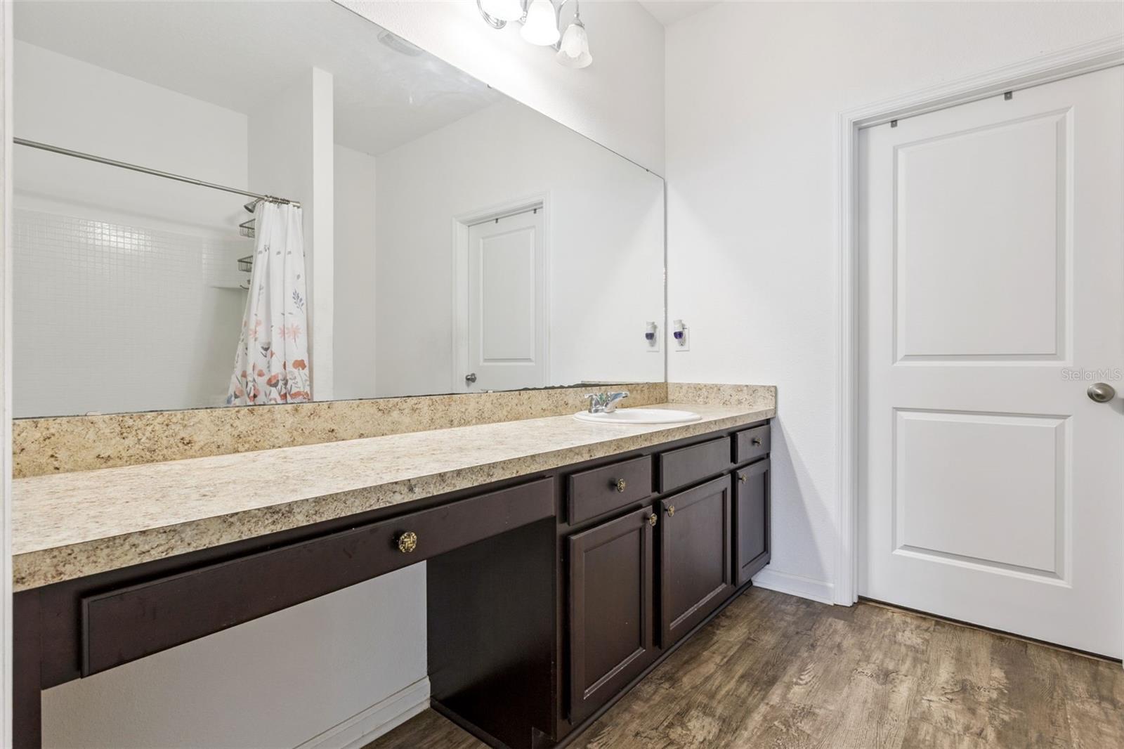 CHERRY LAKE LANDING - Residential