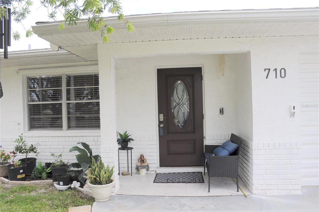 Photo of 710 Aqui Esta Drive, Punta Gorda, FL 33950 (MLS # C7526060)