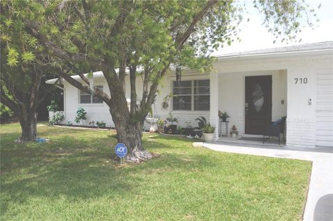Photo of 710 Aqui Esta Drive, Punta Gorda, FL 33950 (MLS # C7526060)