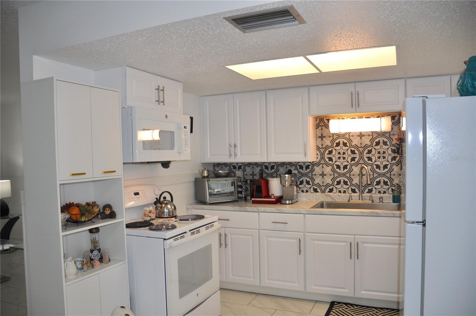 CHARLOTTE PARK - Residential