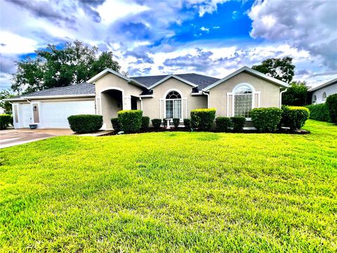 Photo of 2100 NW 50th Circle, Ocala, FL 34482 (MLS # OM704380)
