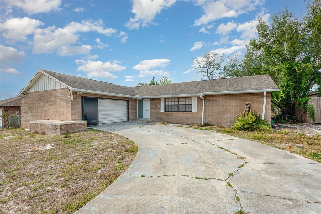Photo of 1030 Blue Horizon Drive, Deltona, FL 32725 (MLS # O6350591)