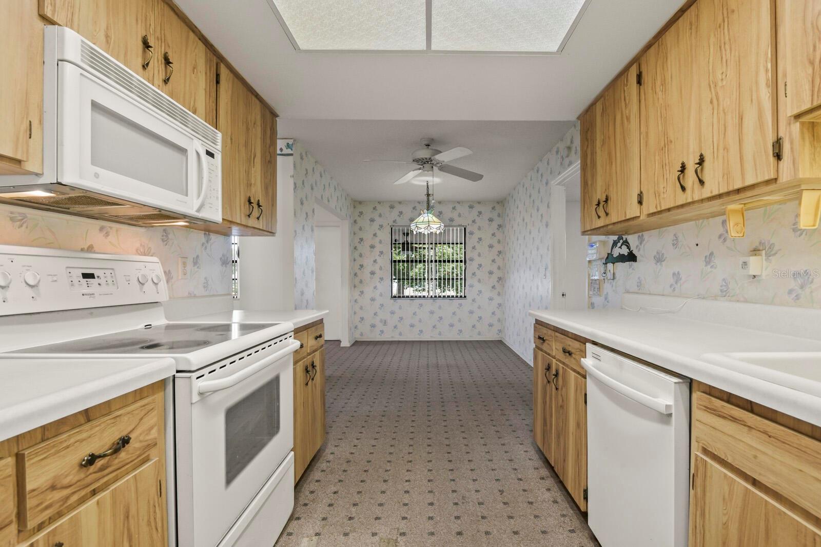 SUN CITY CENTER UNIT 48 - Residential