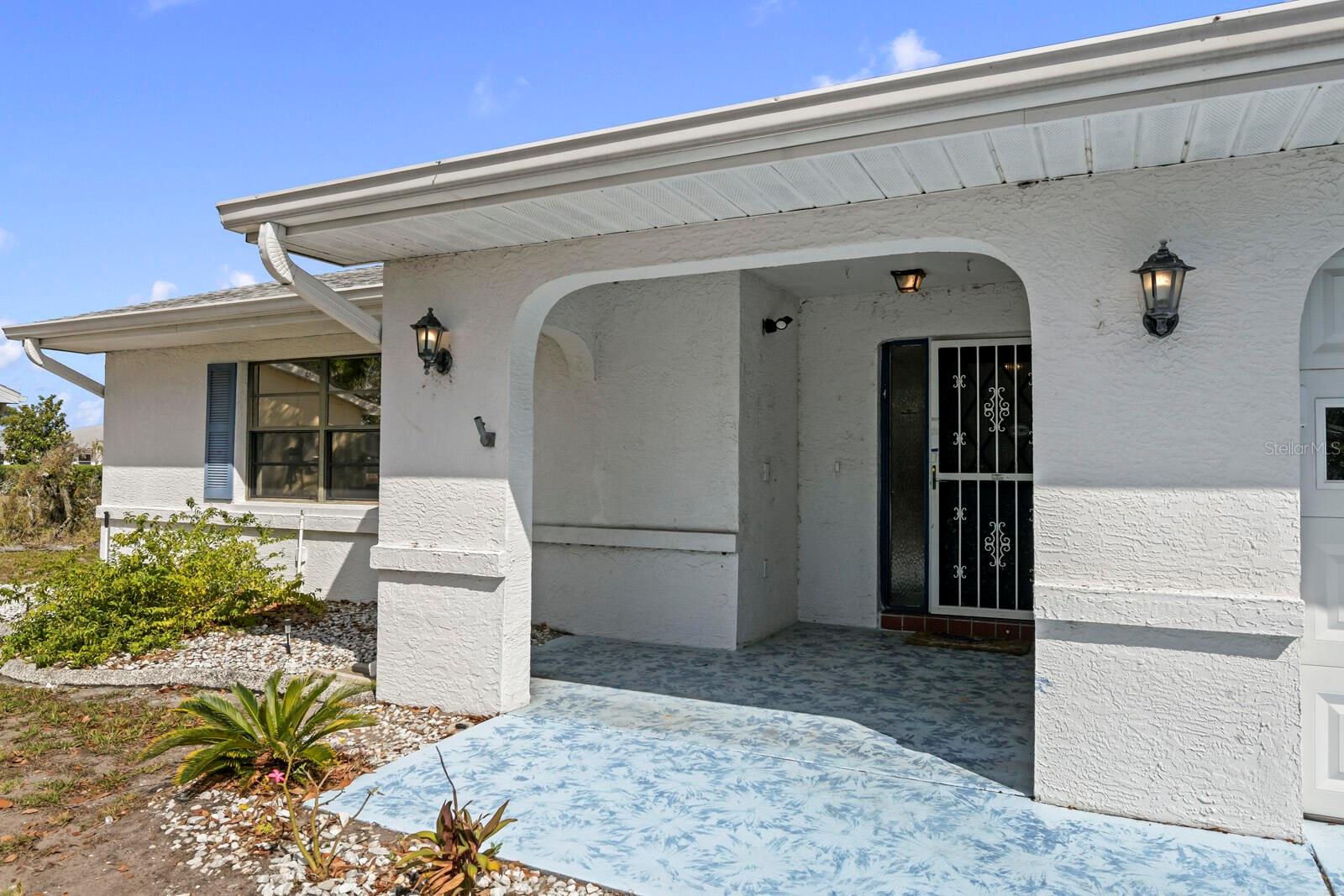 914 SUN KEY COURT, SUN CITY CENTER, FL, 33573 2 914 SUN KEY COURT