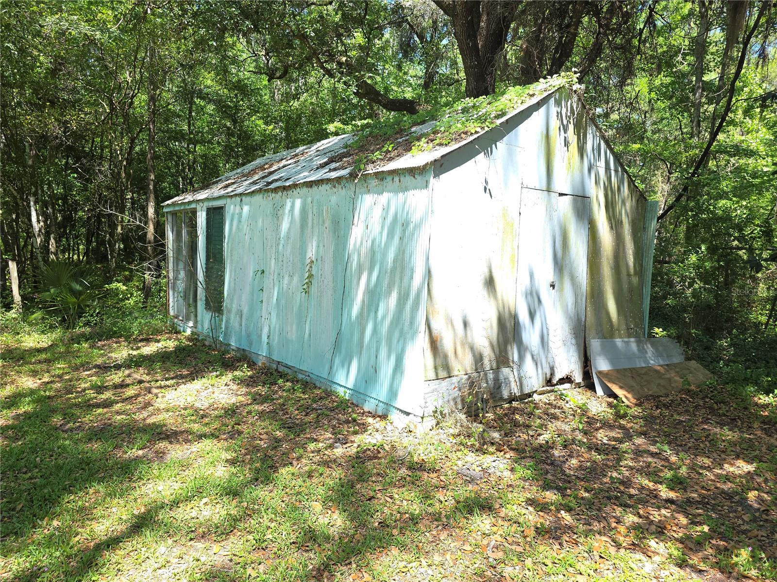 SW1/4 OF SW1/4 LESS S347 FT THEREOF - Residential