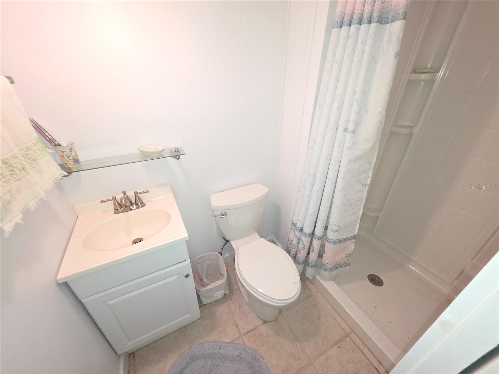 SW1/4 OF SW1/4 LESS S347 FT THEREOF - Residential