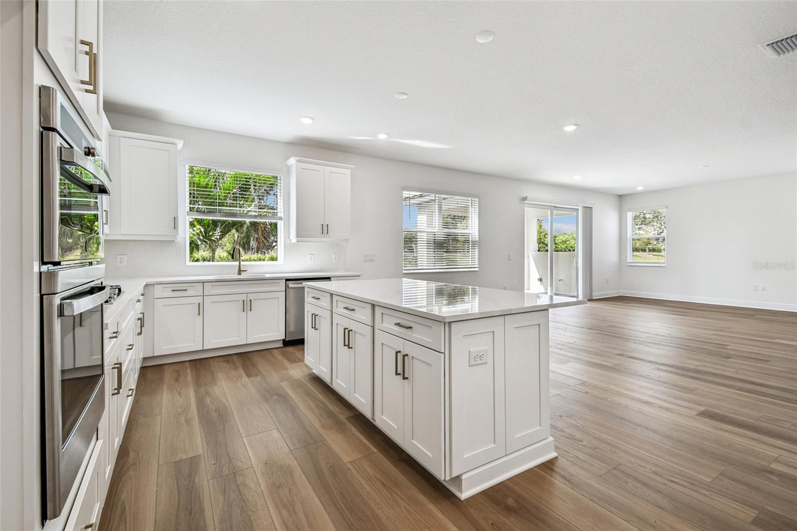 HAWKSTONE - Residential