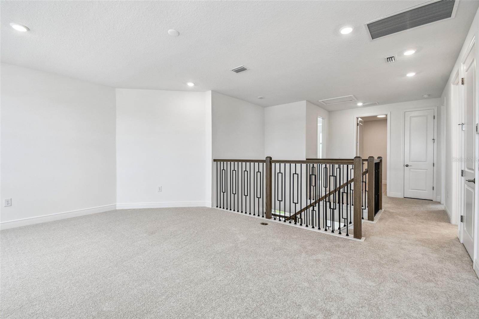 HAWKSTONE - Residential