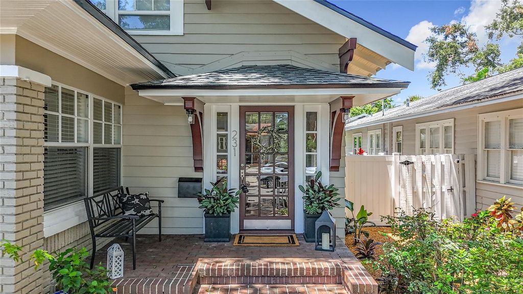 Photo of 231 15th Avenue NE, St Petersburg, FL 33704 (MLS # TB8384815)