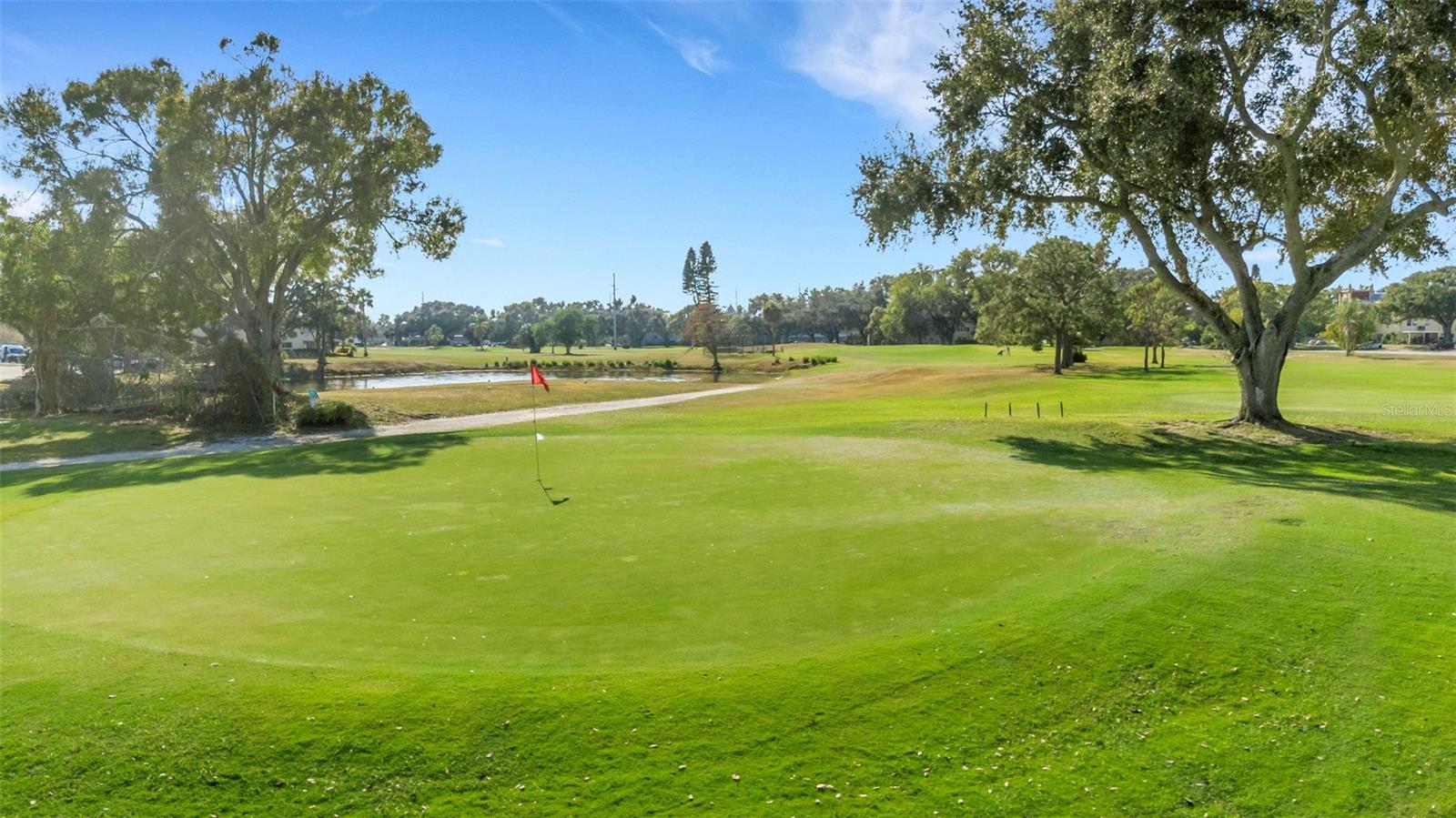 ON TOP OF THE WORLD - Residential