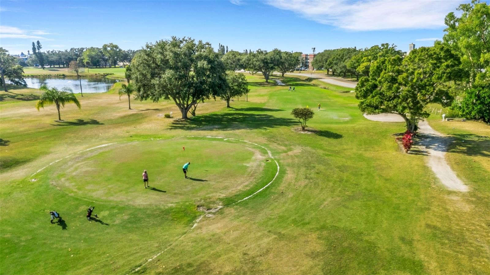 ON TOP OF THE WORLD - Residential