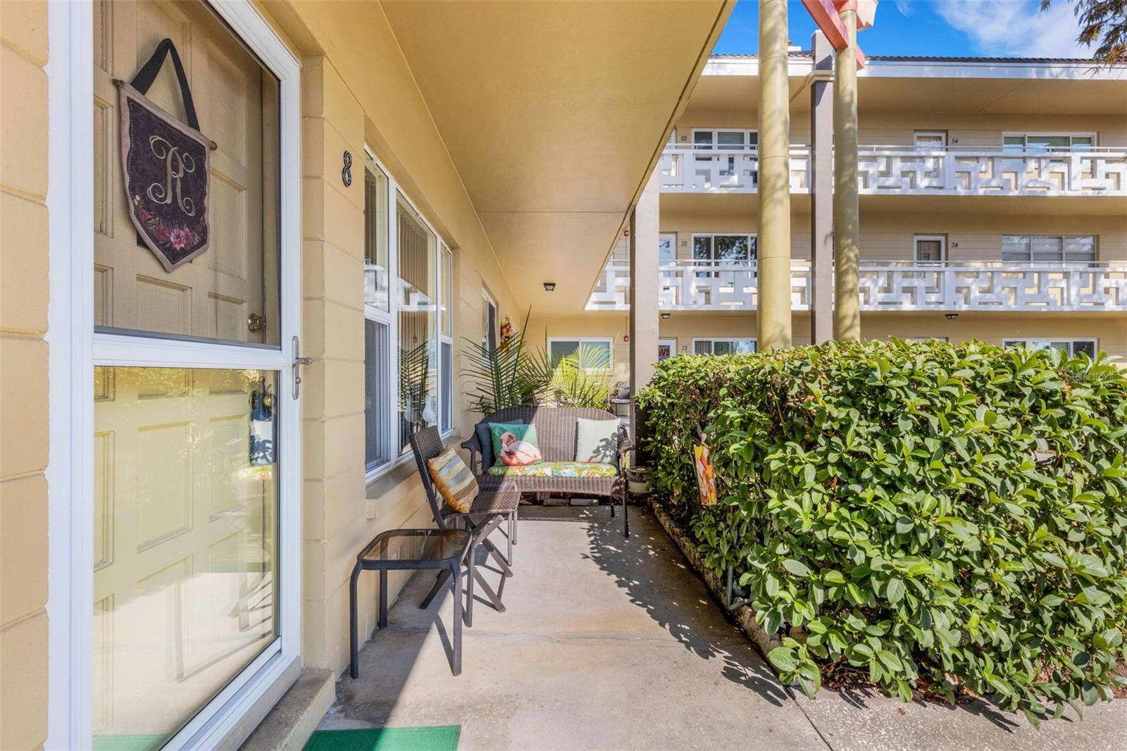 ON TOP OF THE WORLD - Residential