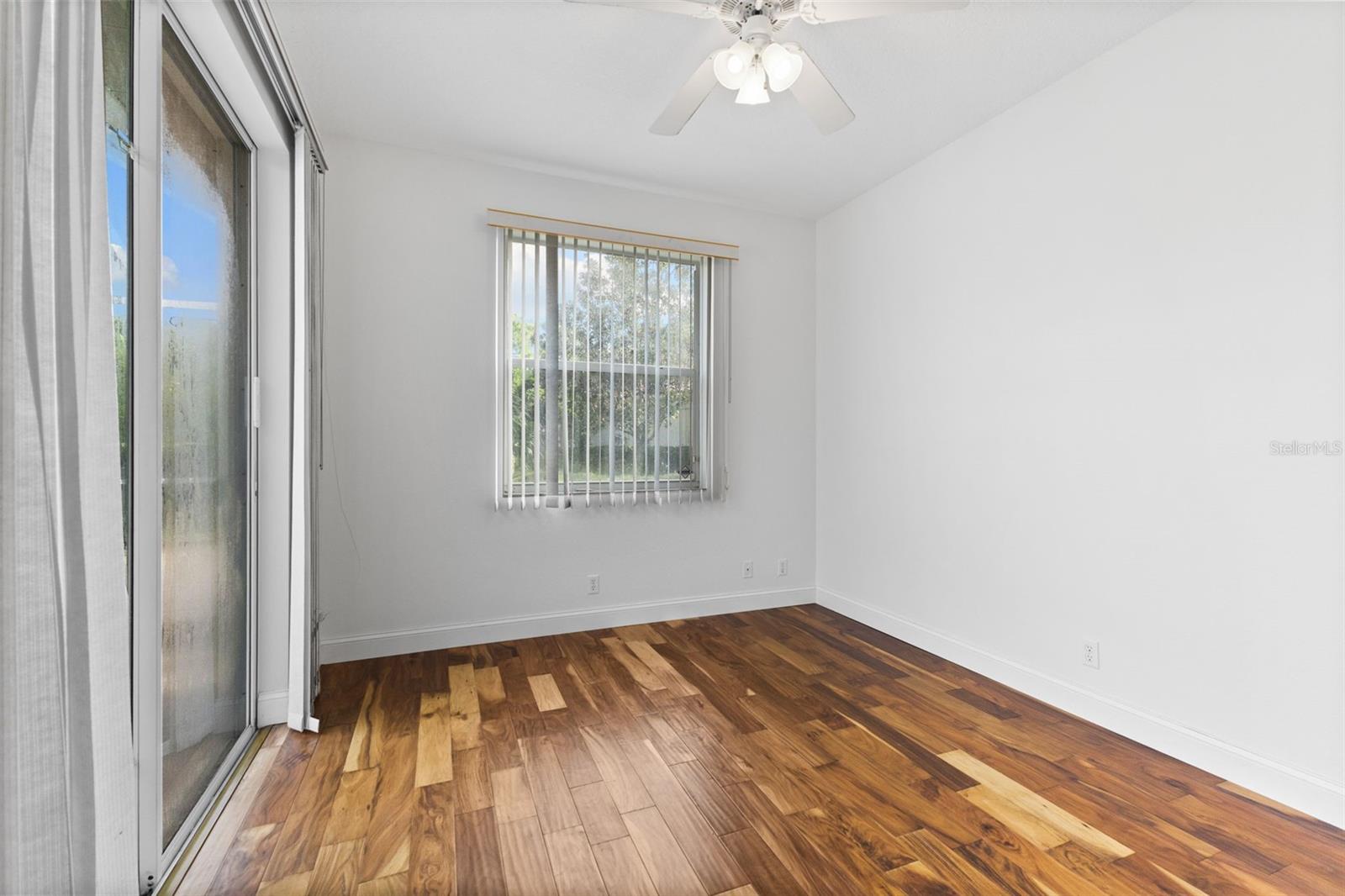 CALUSA LAKES - Residential