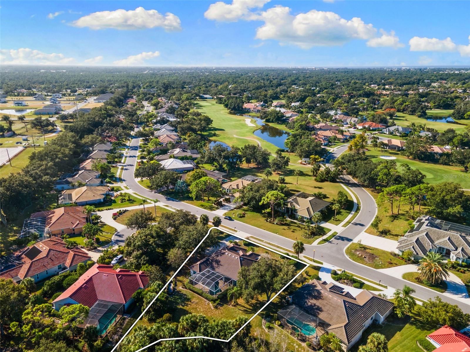 CALUSA LAKES - Residential