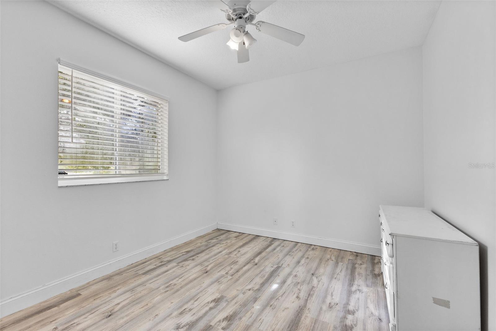 CALUSA LAKES - Residential