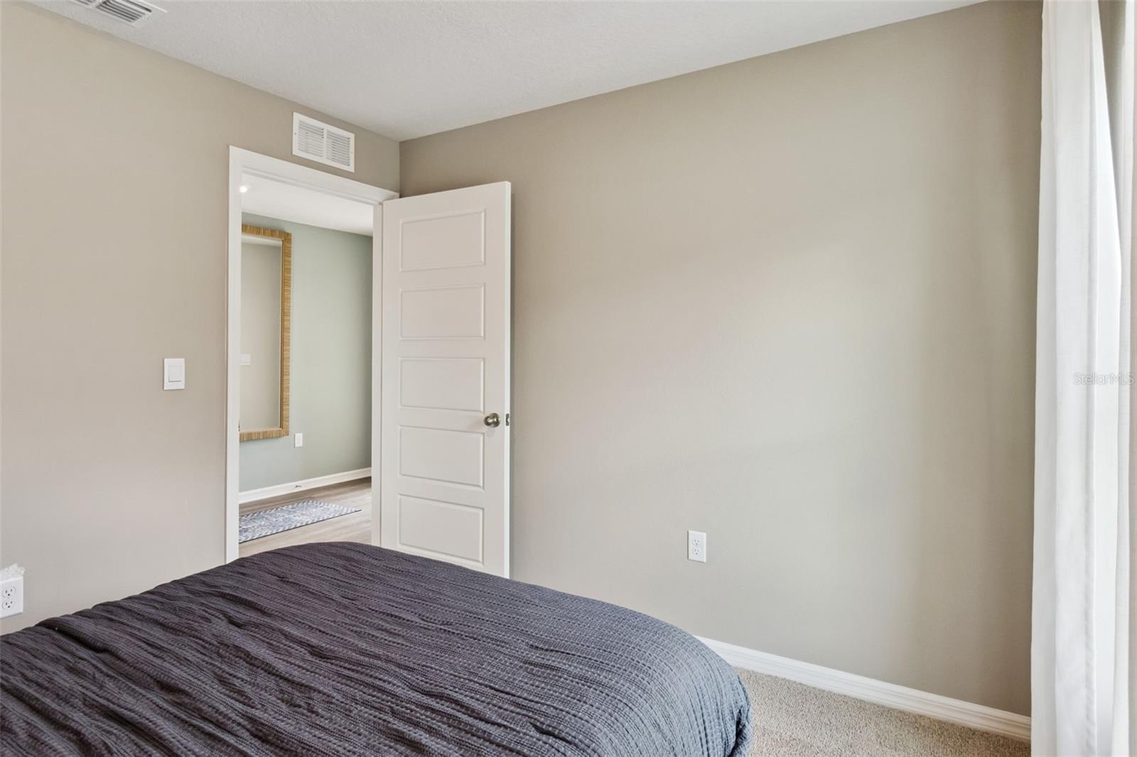 MAGNOLIA POINTE - Residential