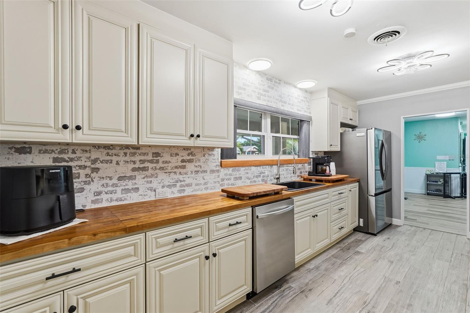 MAXIMO MOORINGS - Residential