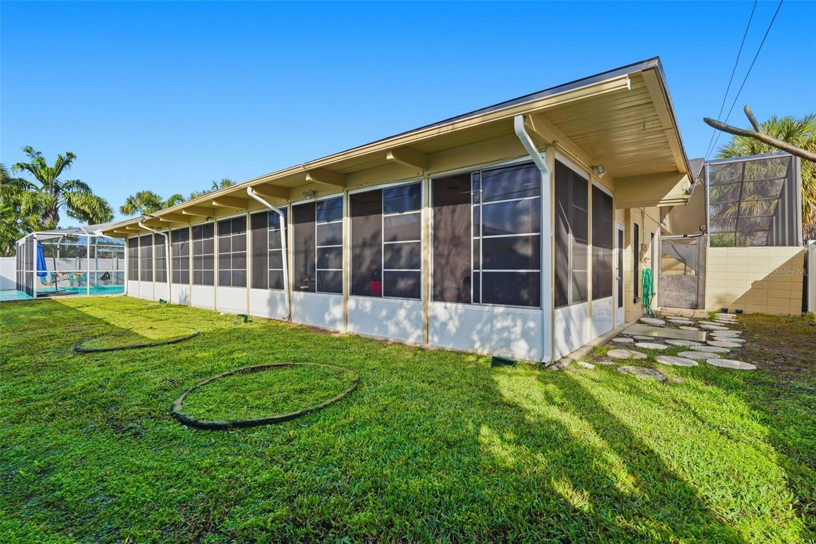 MAXIMO MOORINGS - Residential