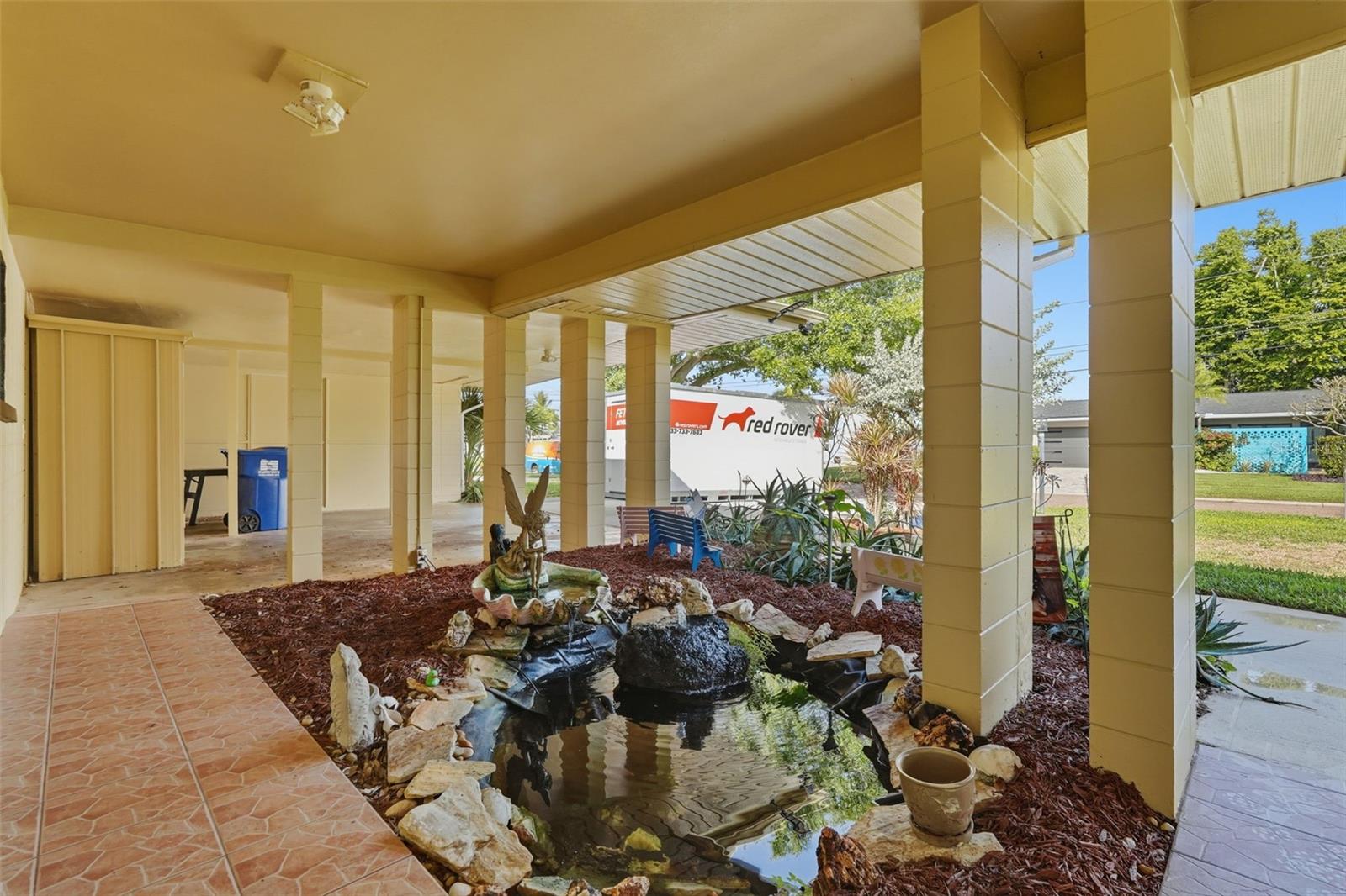 MAXIMO MOORINGS - Residential