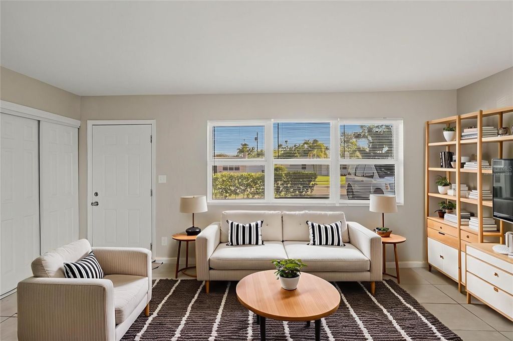 Real estate matching your search 86 Photo of 509 Aspen Road, West Palm Beach, FL 33409 (MLS # O6355373)