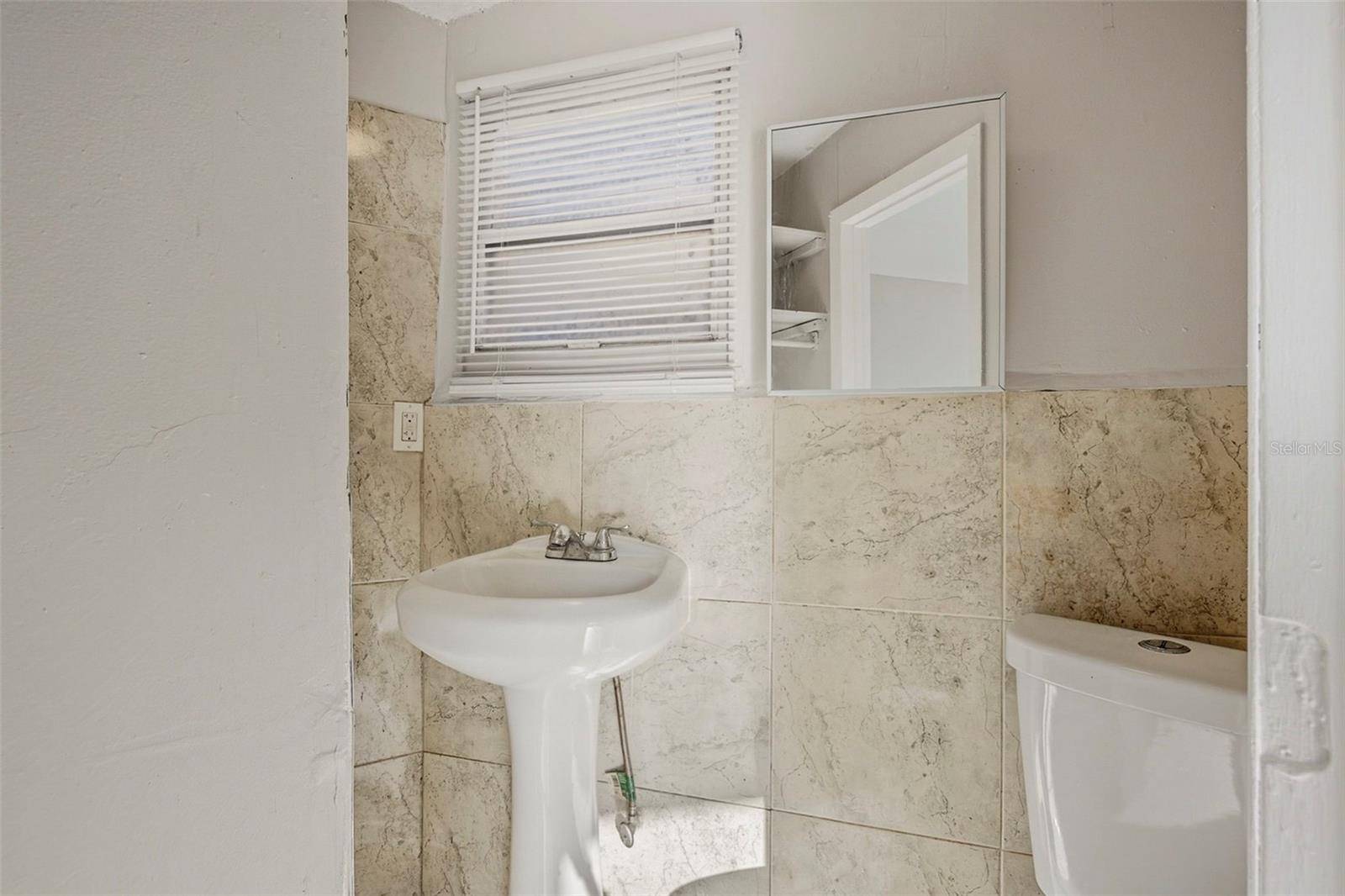 GOLFVIEW HEIGHTS 01 - Residential