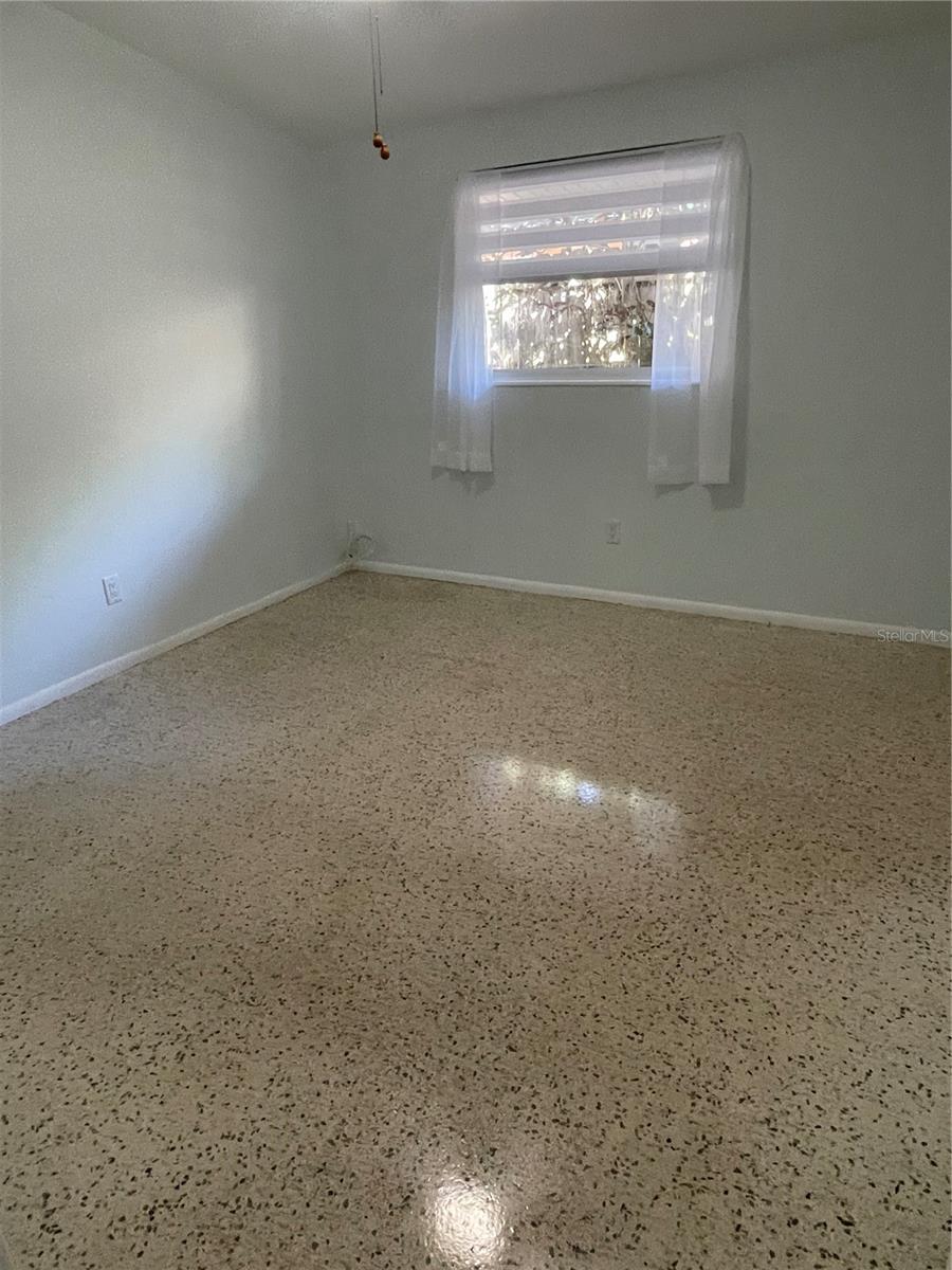 0273-SMITHS E A RESUB LOT 2 & SUB OF LOT 6 - Residential Income